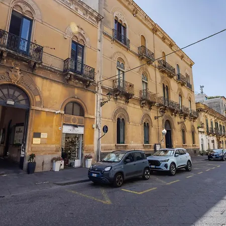 Le Dimore Del Corso I - Sicily Stay, Fra Catania, Taormina, Il Mare E L'etna Διαμέρισμα Acireale